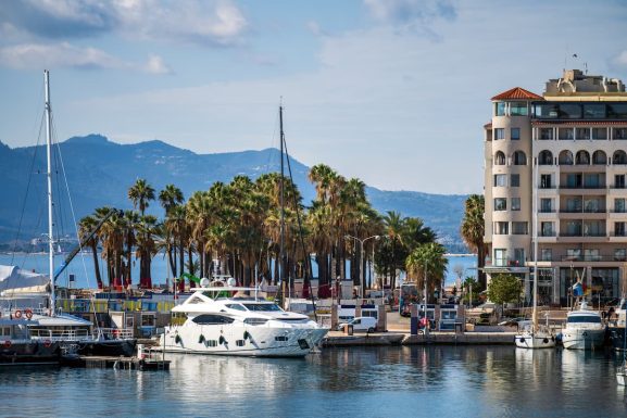 Yacht rental Cannes